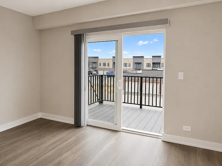 Huntley Crossing — Photo 19