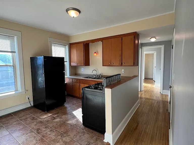 2716 Hennepin Ave S #31 — Photo 8
