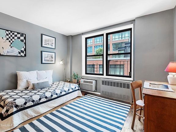 3rd image of 650 Washington St #4Y