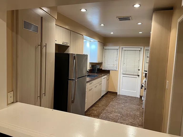 13830 Burbank Blvd #A — Photo 14