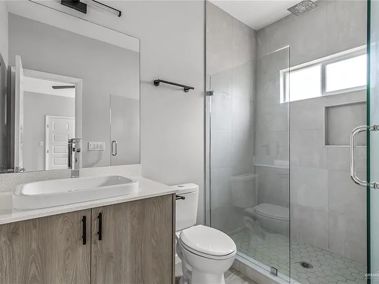 901 Sugar Dr #3 — Photo 9