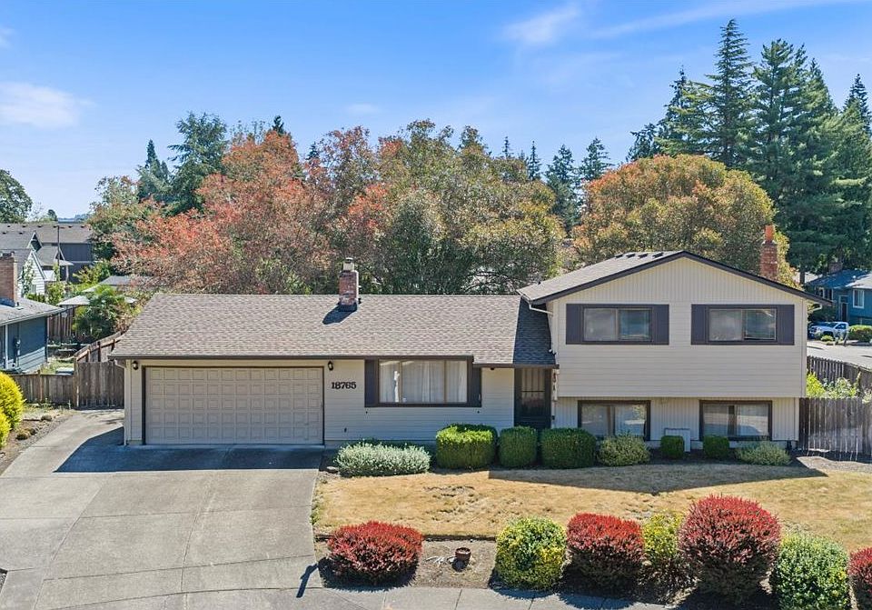 1st image of 18765 Honeywood Ct