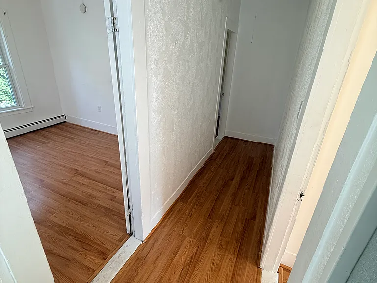 98 Central St #1 — Photo 27