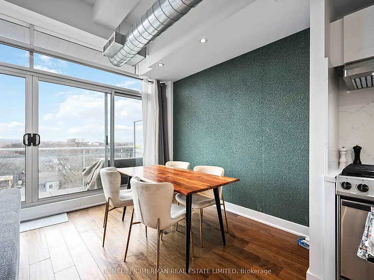 233 Carlaw Ave #814 — Photo 18