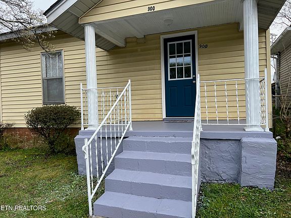 2nd image of 900 Vermont Ave