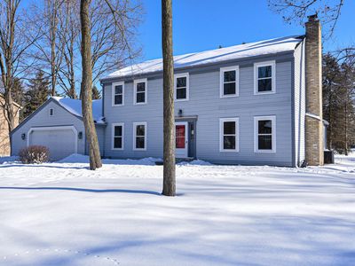 W220N2674 Maplewood Ln, Waukesha, WI, 53186