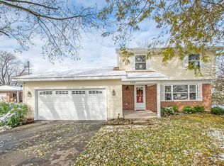 8335 Bay Dr NE, Rockford, MI 49341