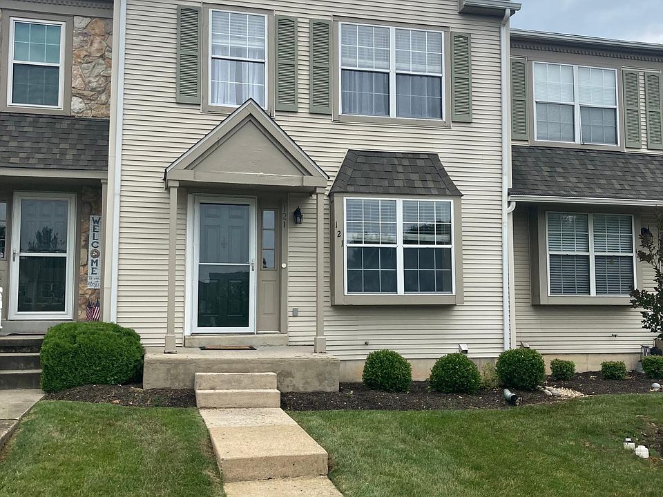 Front of the Townhouse.