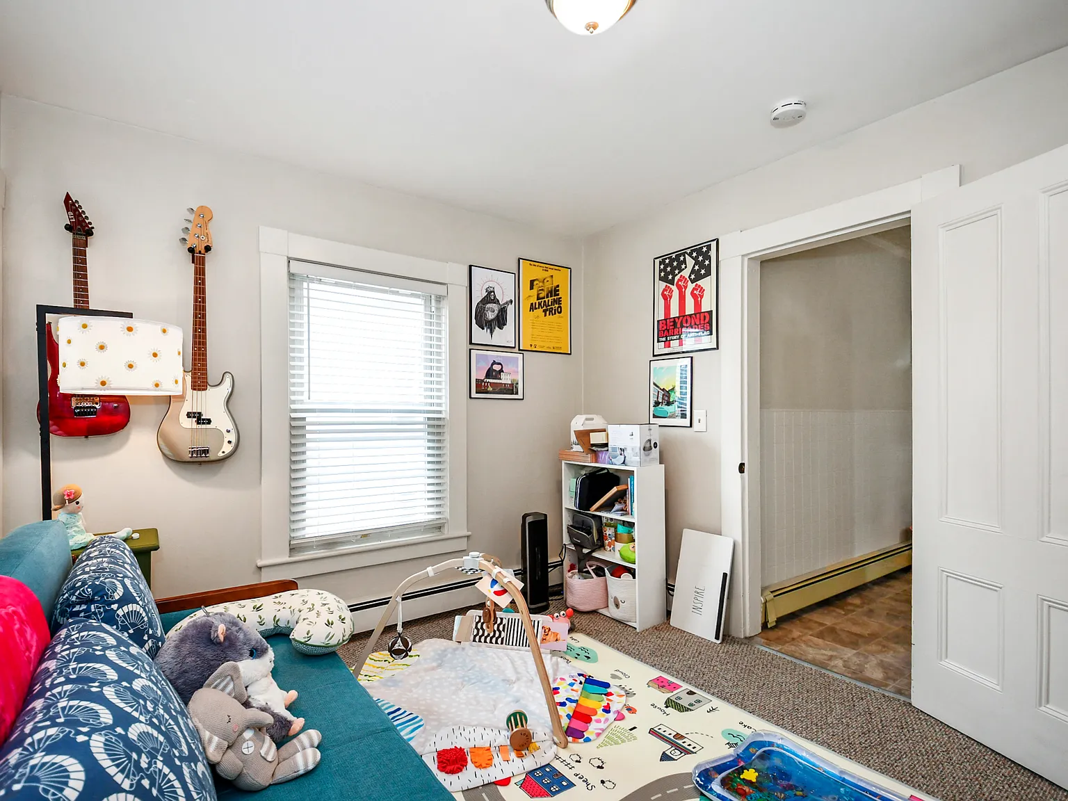 3 bed, 1100 sqft, $2,600 — Photo 4