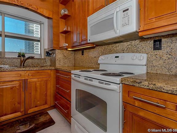 3rd image of 4747 Collins Ave APT 1505