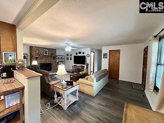 4th image of 1156 Crosshill Ln