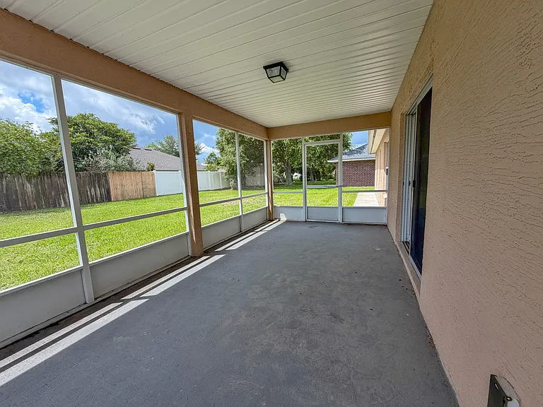 32 Forest Grove Dr — Photo 26