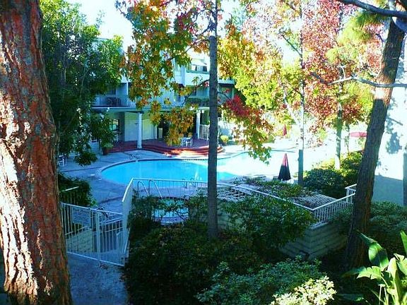 3rd image of 4900 Overland Ave Unit 237