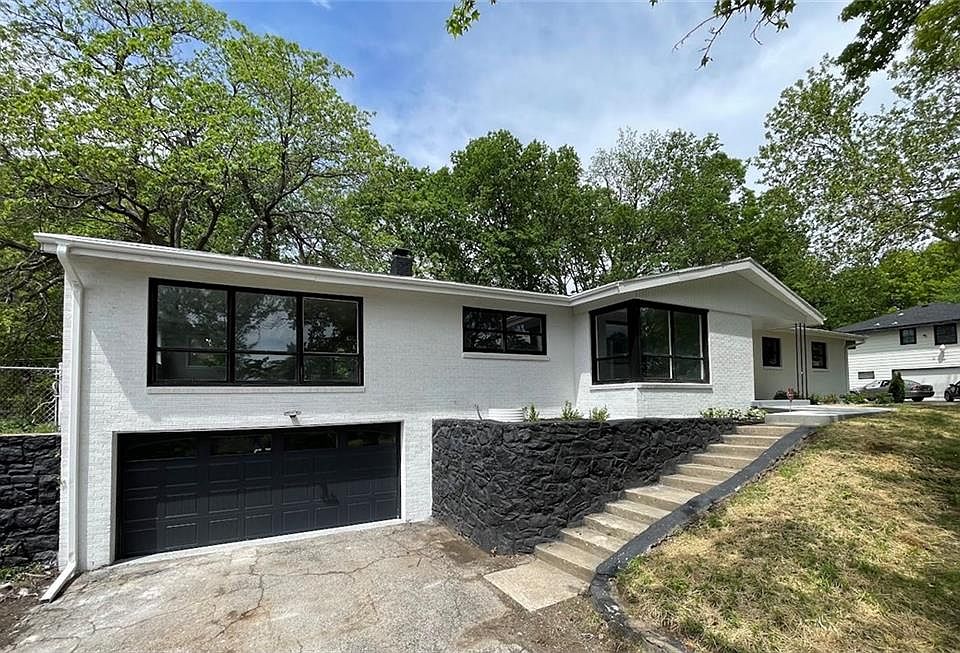 1st image of 3132 Lister Ave