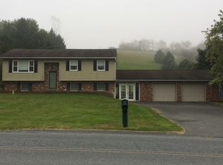 4430 Clover Hollow Rd, Slatington, PA 18080