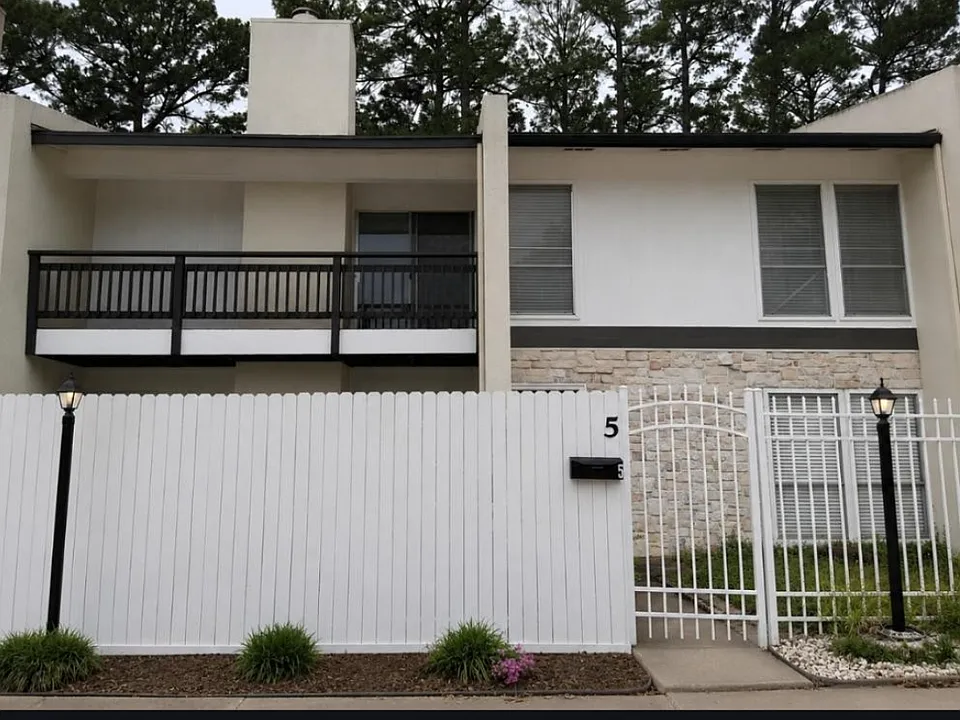 1000 S Williams Ave #5