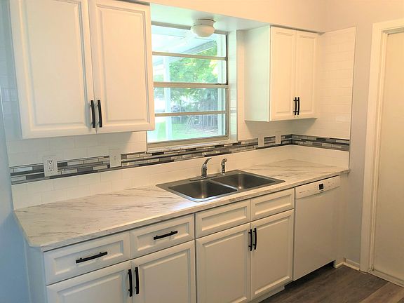 4th image of 75 Aqua Ct