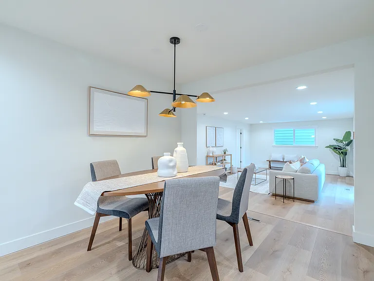 515 NE 123rd St — Photo 30