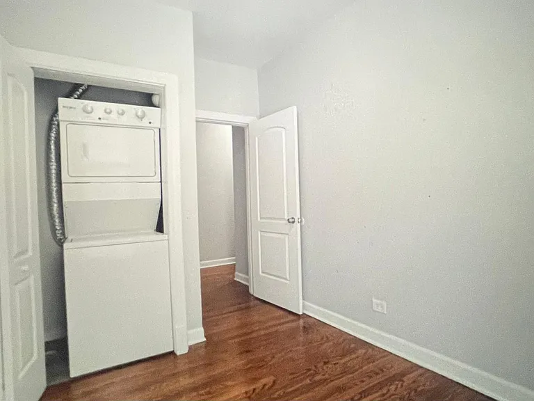 7700 N Marshfield Ave #2 — Photo 5