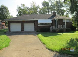 29 Hazel St, Niles, OH 44446