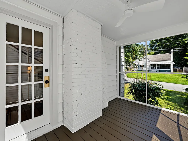 804 Berkeley Ave NW — Photo 18