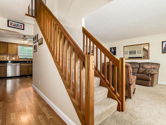 5th image of 899 E Lakeway Ct