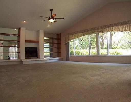 2nd image of 2857 Hammock Dr