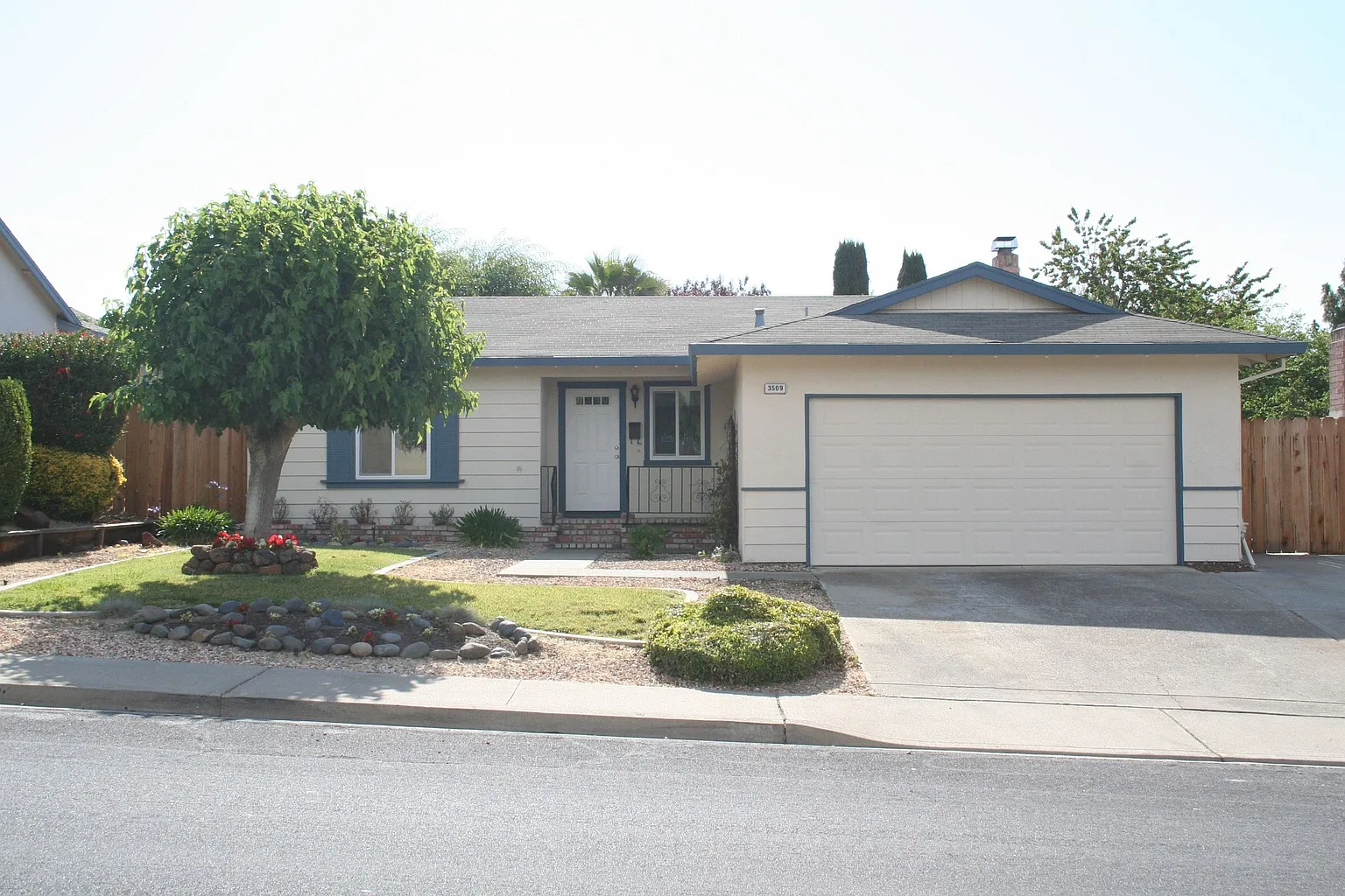3509 Rio Grande Dr photo 1