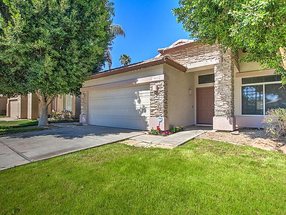 2nd image of 2412 W Rockrose Way