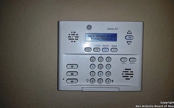 3rd image of 11330 Creek Eagle