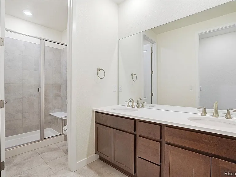 901 Sandstone Cir — Photo 18