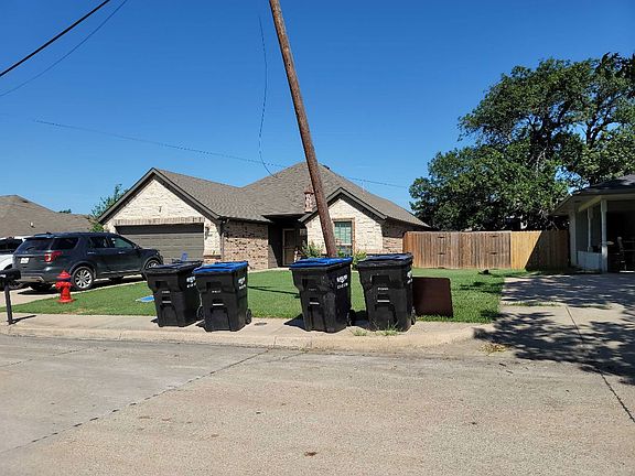 3rd image of 2509 1st St
