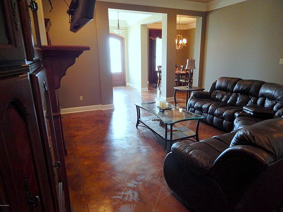 2nd image of 108 Moss Brook Dr