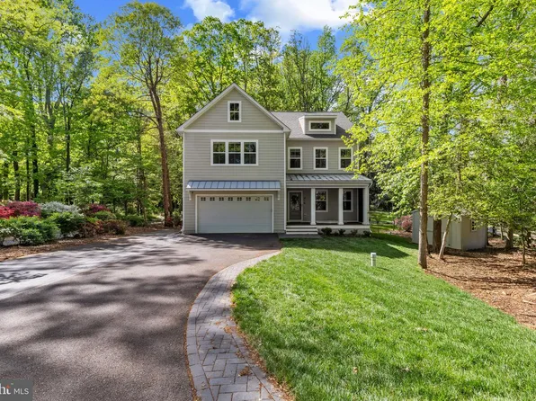 916 Waterview Dr, Crownsville, MD 21032