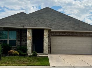 5605 McLanahan Ln, Crowley, TX 76036