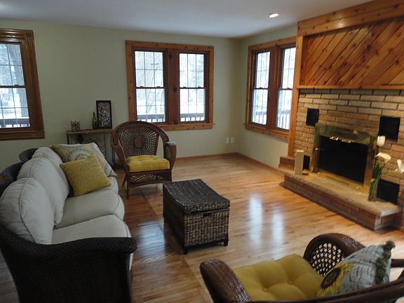 2nd image of 2608 S Shore Blvd