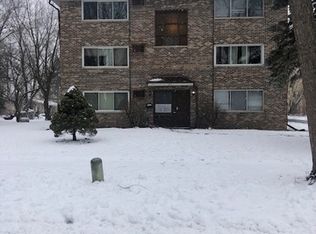 266 7th St APT 3A, Wheeling, IL 60090