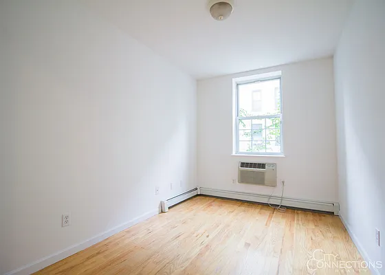 Rented by City Connections Realty | media 16