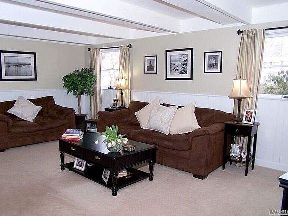 5th image of 10 Mayflower Ln