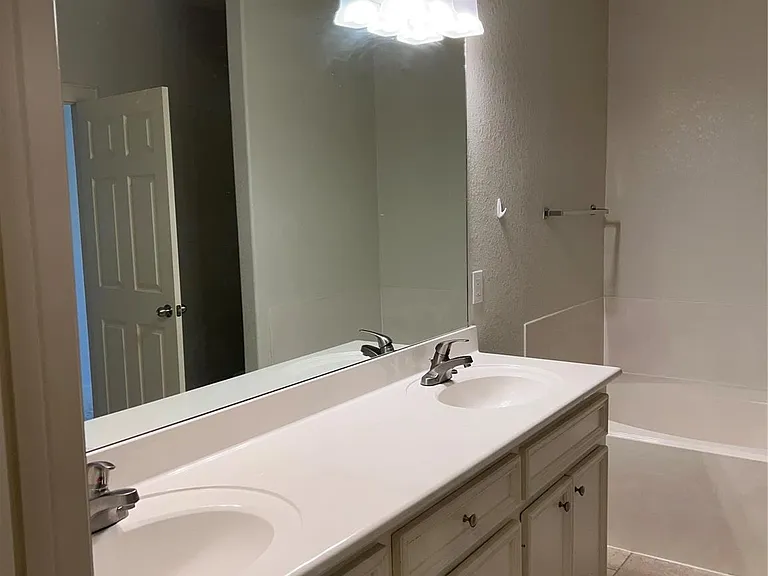 2865 Westhollow Dr #70 — Photo 18