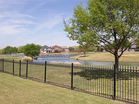 2nd image of 3674 Chesapeake Dr