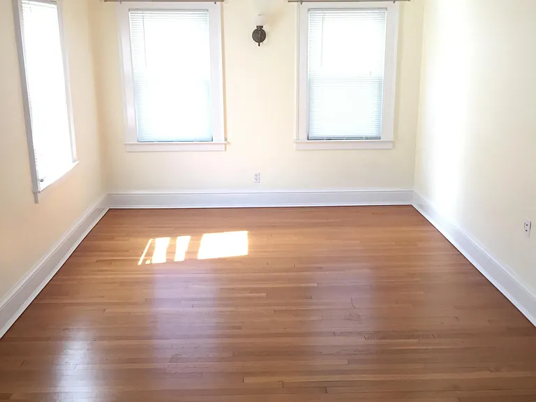 49 Penn Dr — Photo 12