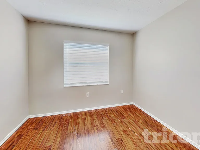 4903 6th Ave E — Photo 12