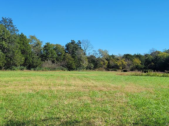 3rd image of 2882 Gold Rd