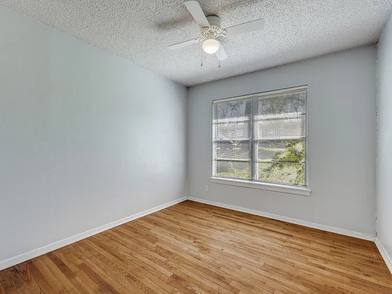 7 Pershing Dr #A — Photo 6