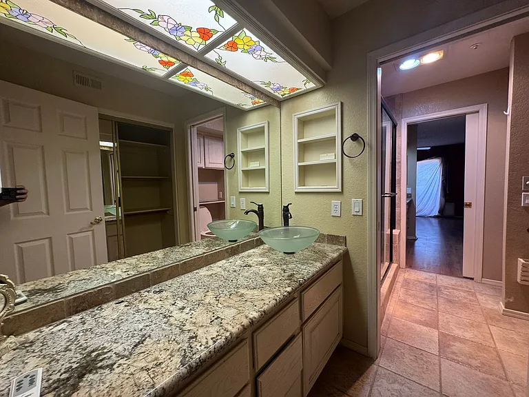 2022 Merrill Ln #6D — Photo 40