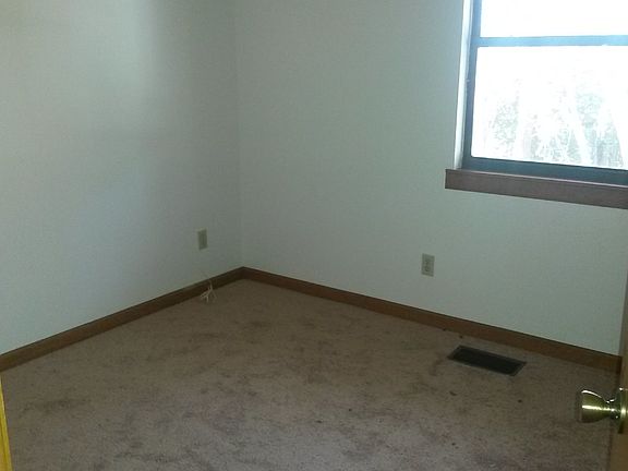 3rd image of 45 Lake Henry Dr
