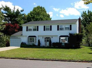 83 Rustic Ave, Medford, NY 11763