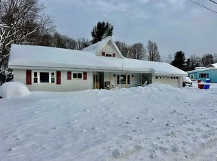 754 Cooper Lake Rd, Ishpeming, MI 49849