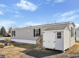 1446 Gibson Rd TRAILER D34, Bensalem, PA